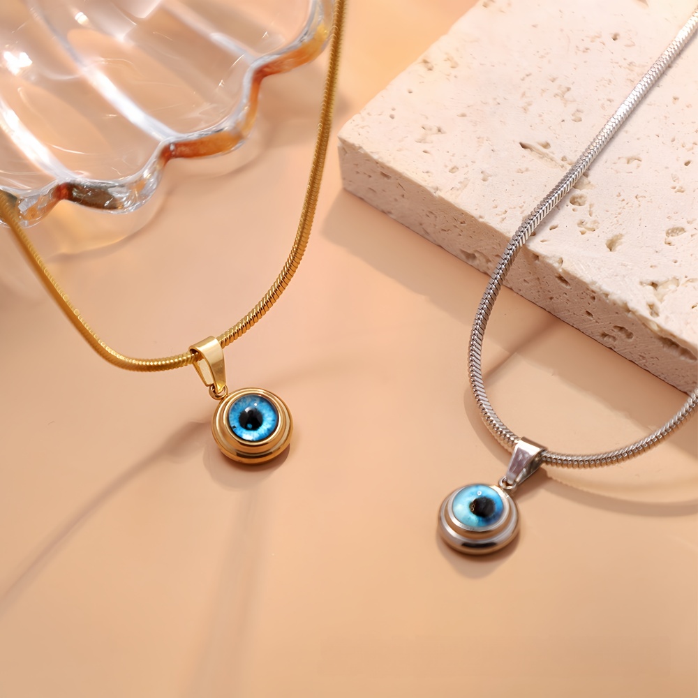 Collana con ciondolo a forma d - Men Accessories Singapore recensione e prezzo
