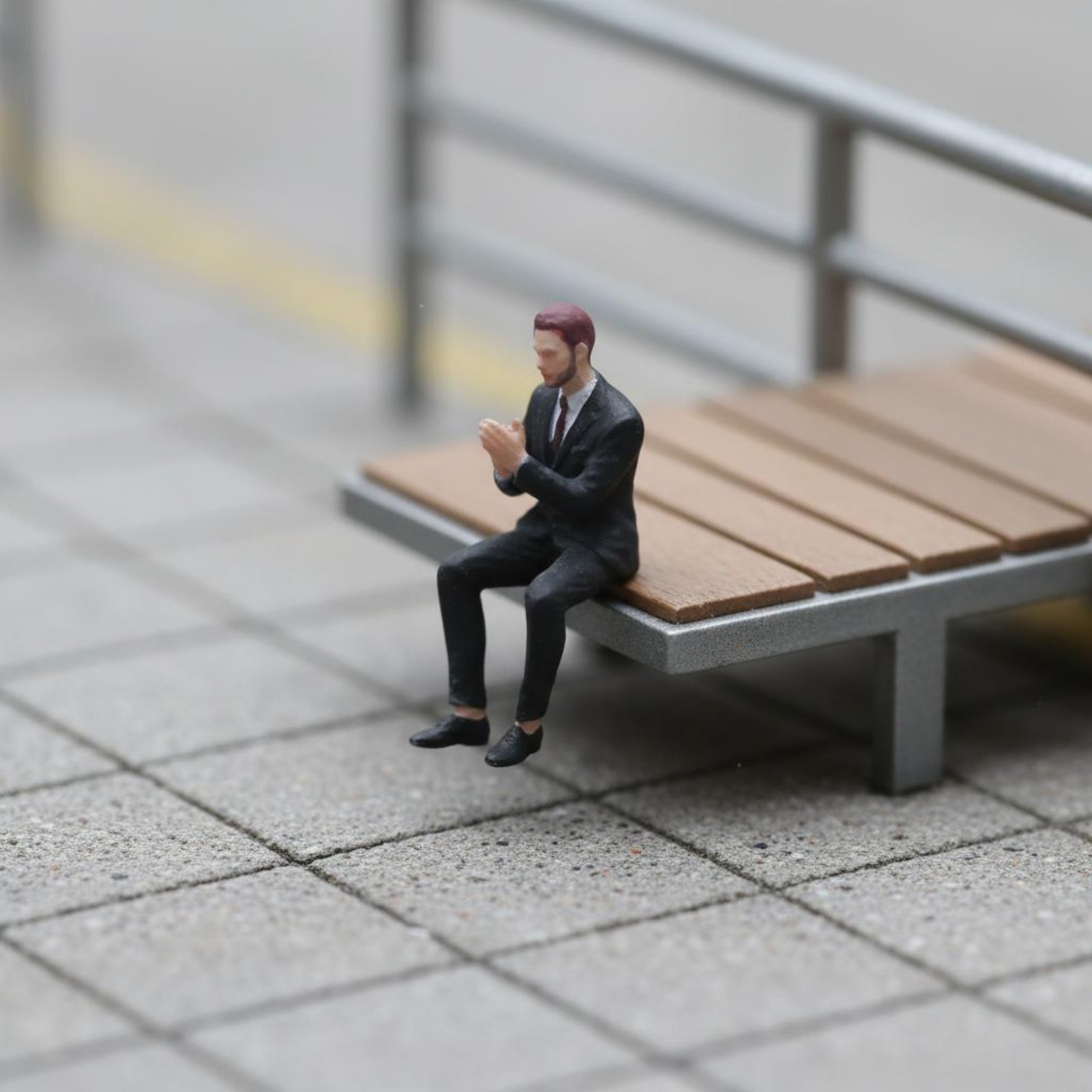 Figura in Miniatura di Uomo Se - Men'S Accessories With Suits recensione e prezzo