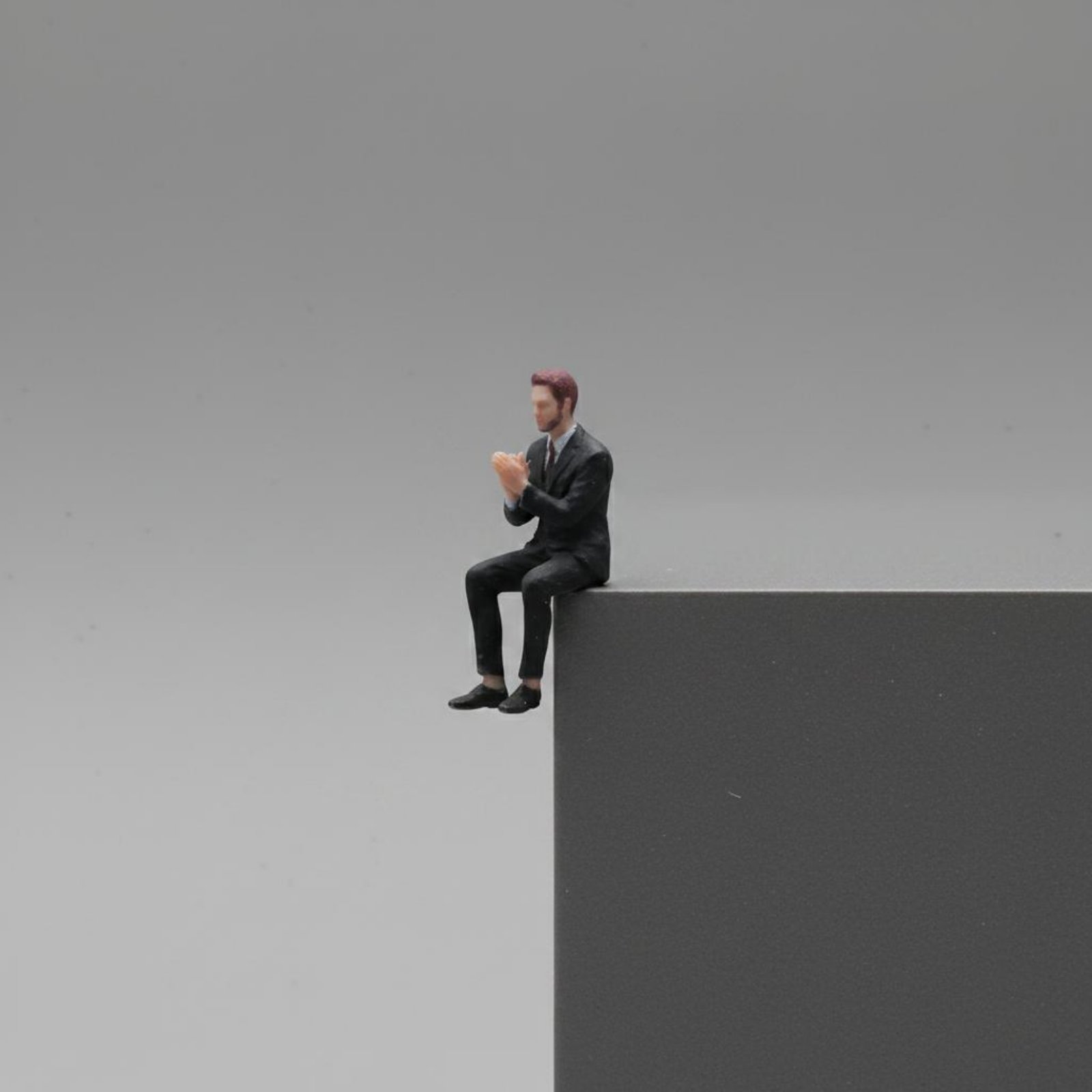 Figura in Miniatura di Uomo Se - Men'S Accessories With Suits recensione e prezzo