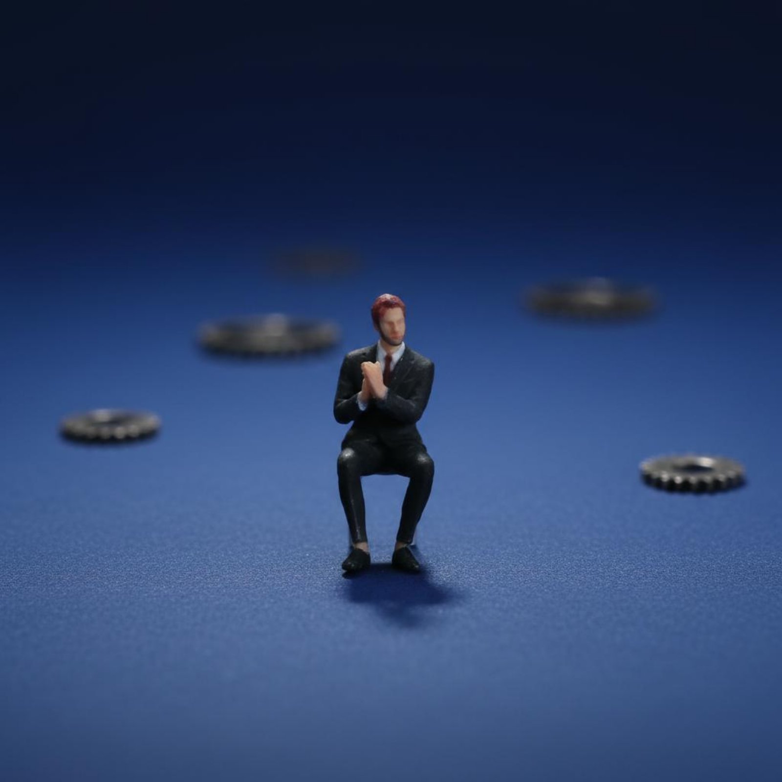 Figura in Miniatura di Uomo Se - Men'S Accessories With Suits recensione e prezzo