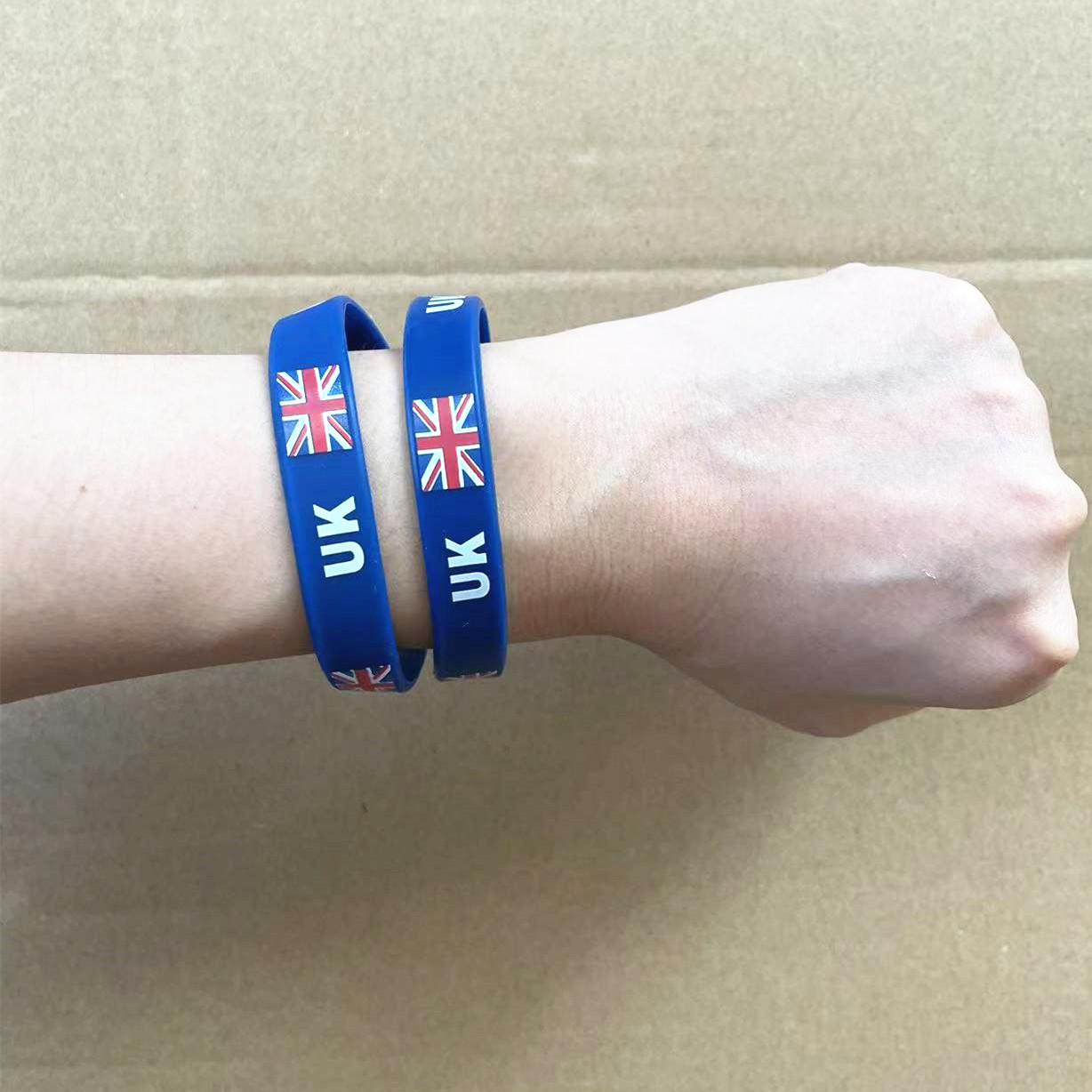 2 pezzi Bracciale con bandiera - Men'S Accessories Uk recensione e prezzo